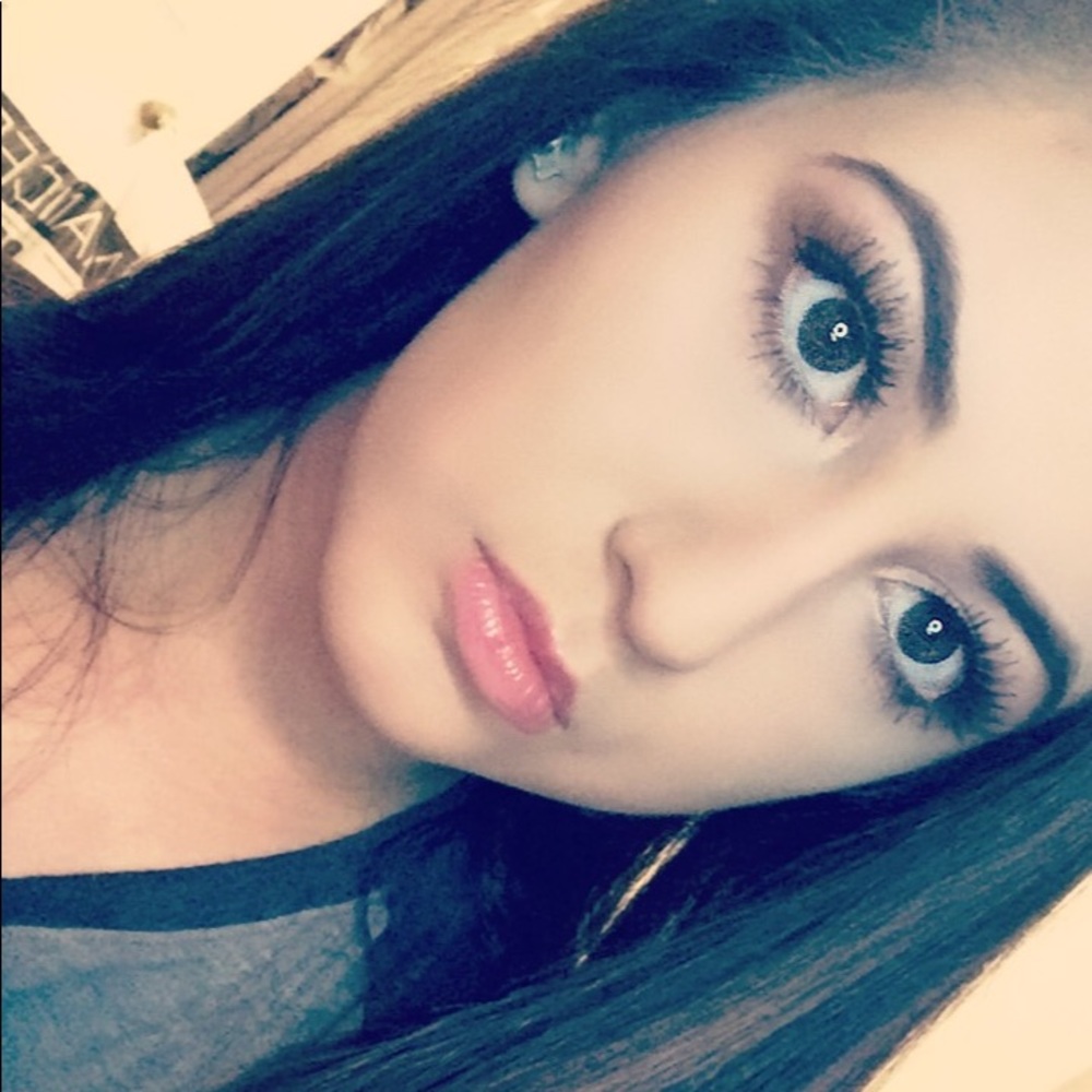 Meet your Posher, Brianna